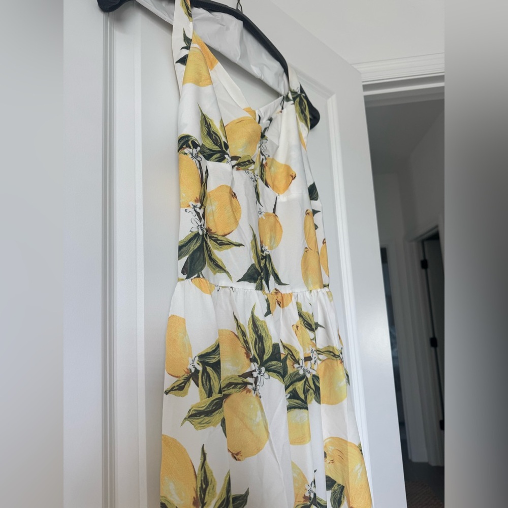 NWOT Lemon Print Maxi Dress
Never worn
🍋🍋🍋🍋 - Picture 7 of 10